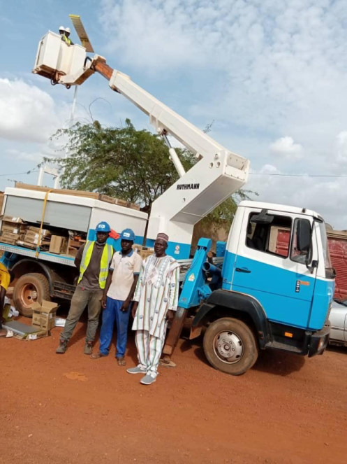 Bau Straßenbeleuchtung