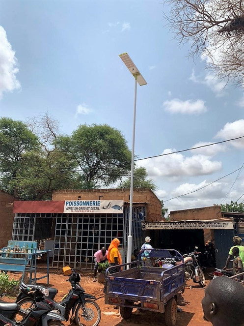 Bau Straßenbeleuchtung